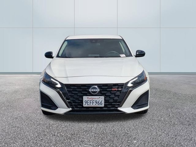 Used 2023 Pearl White Nissan 2.5 SR image 3