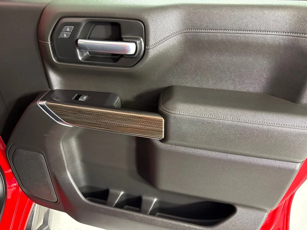 Used 2020 Red Chevrolet RST image 21