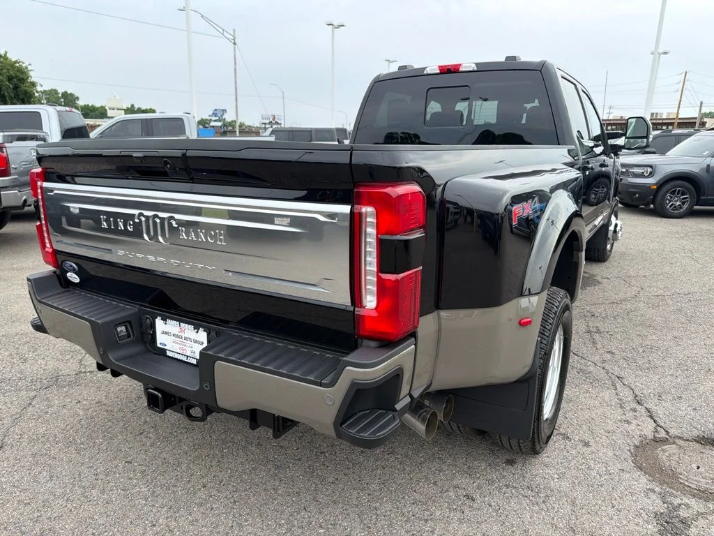 New 2026 Agate Black Metallic Ford King Ranch image 34