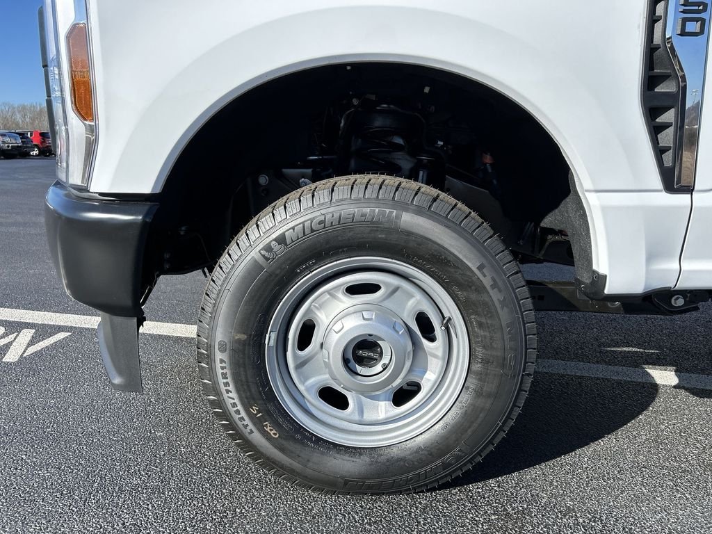 New 2026 Oxford White Ford F-350® XL image 16