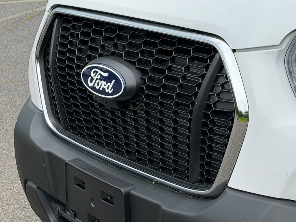 New 2026 Oxford White Ford Passenger Van XL image 22