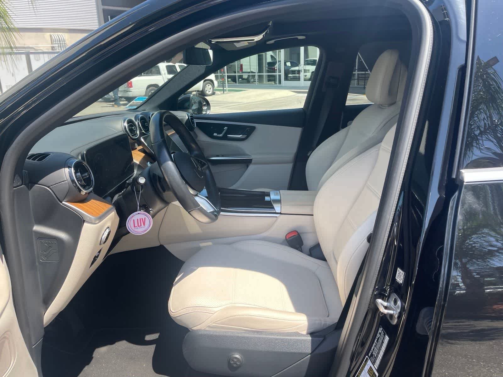 Certified Used 2024 Black Mercedes-Benz GLC 300 image 6