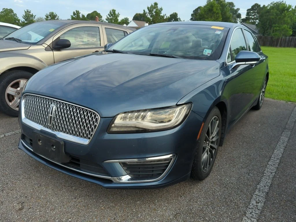 2019 Lincoln MKZ Hybrid Base/Premiere FWD's photo
