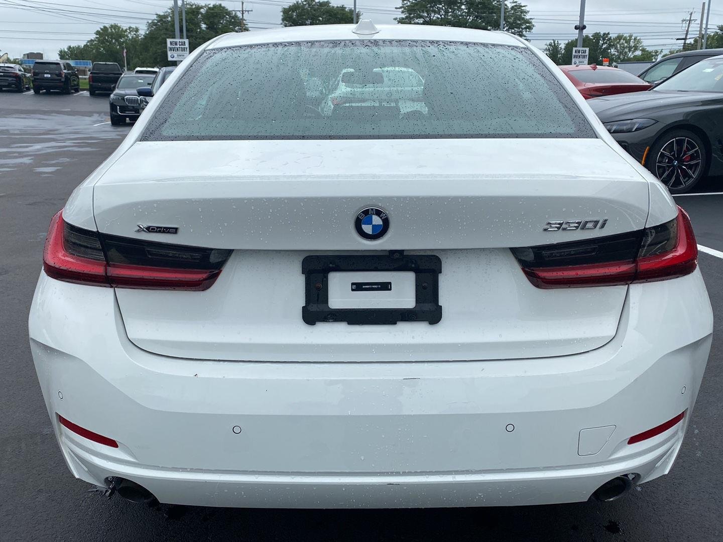 Used 2023 Alpine White BMW 330i xDrive image 3