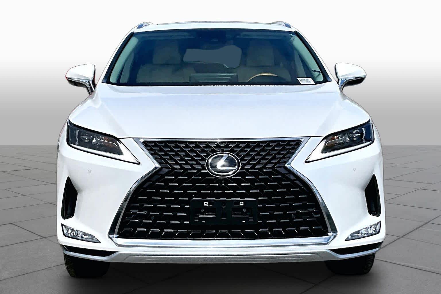 Used 2022 Eminent White Pearl Lexus  image 4