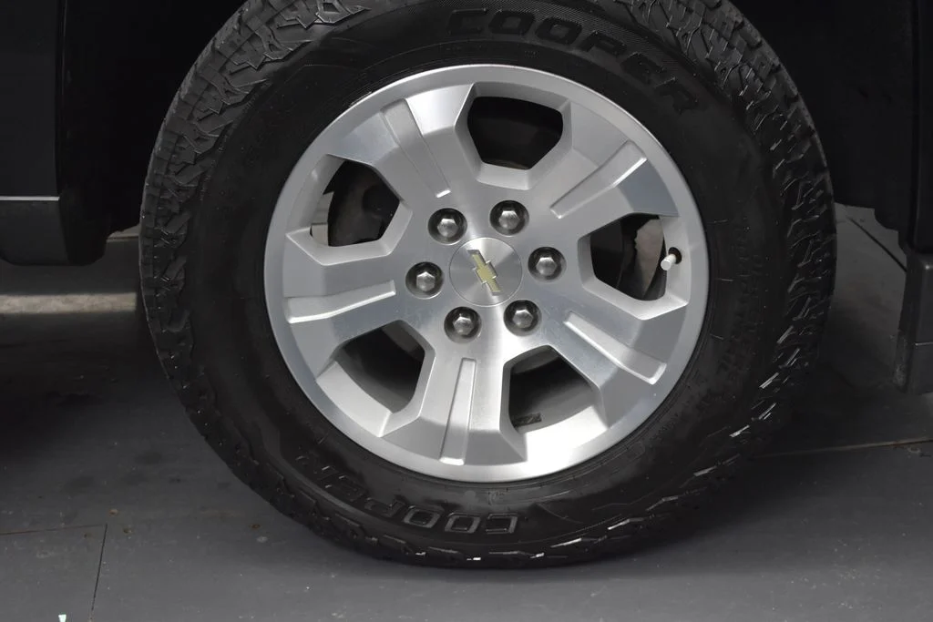 Used 2018 Black Chevrolet LT image 28