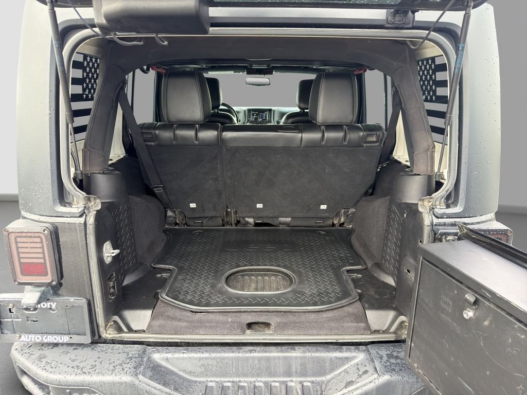 Used 2016 Black Jeep Unlimited Rubicon image 28