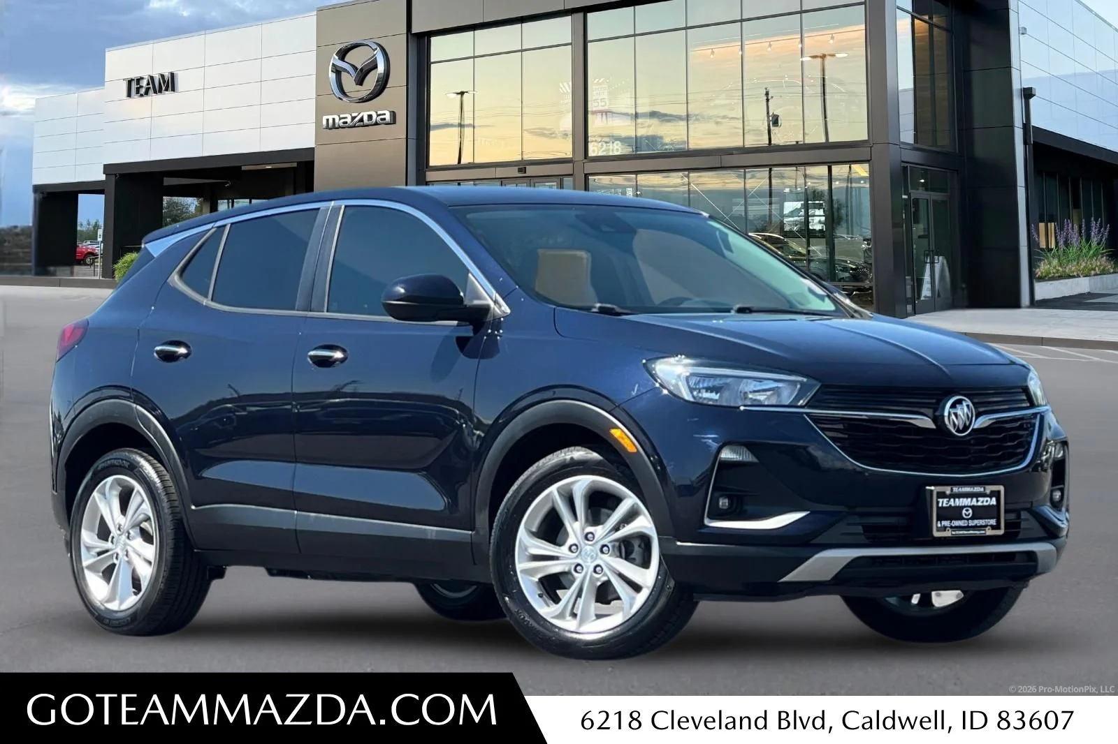 Used 2020 Blue Buick Preferred image 1