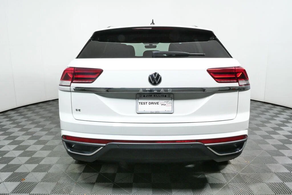Certified Used 2023 Pure White Volkswagen 2.0T SE w/Technology image 24