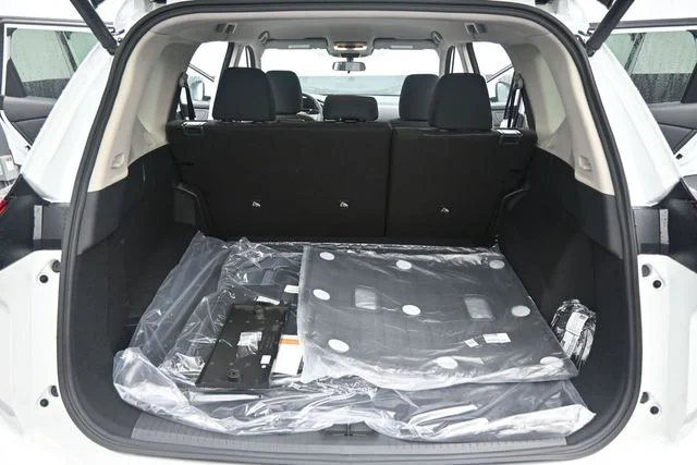 New 2026 Everest White Pearl TriCoat Nissan SV image 14