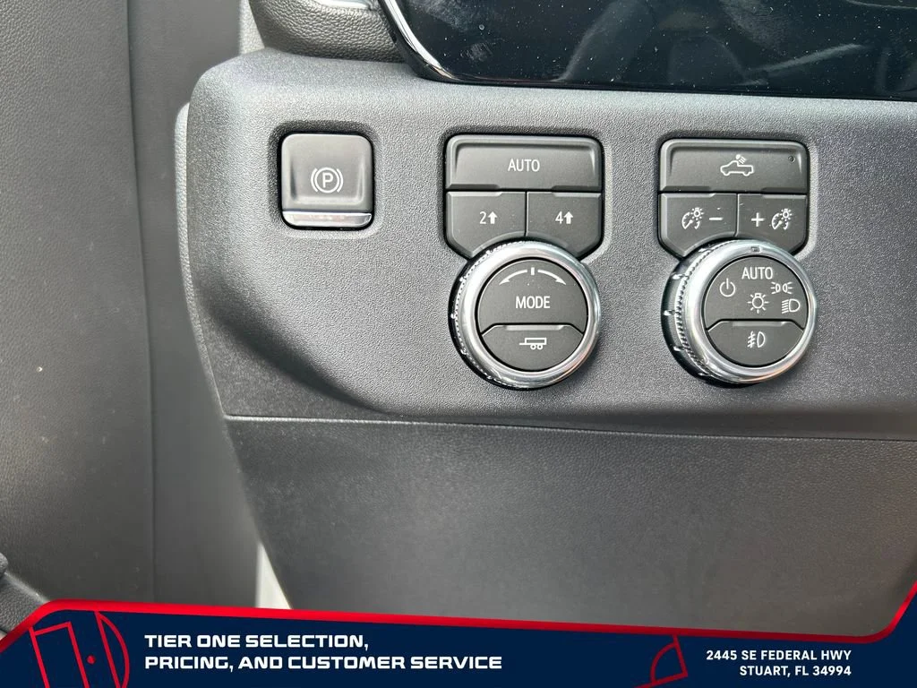 New 2026 Summit White GMC Elevation image 17