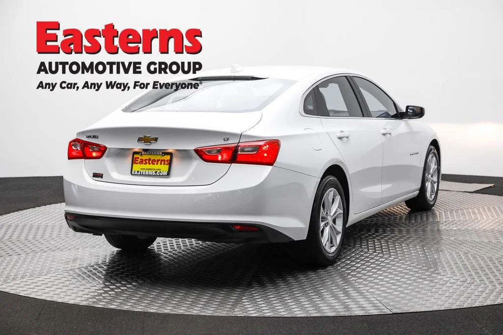 Used 2023 White Chevrolet LT image 5
