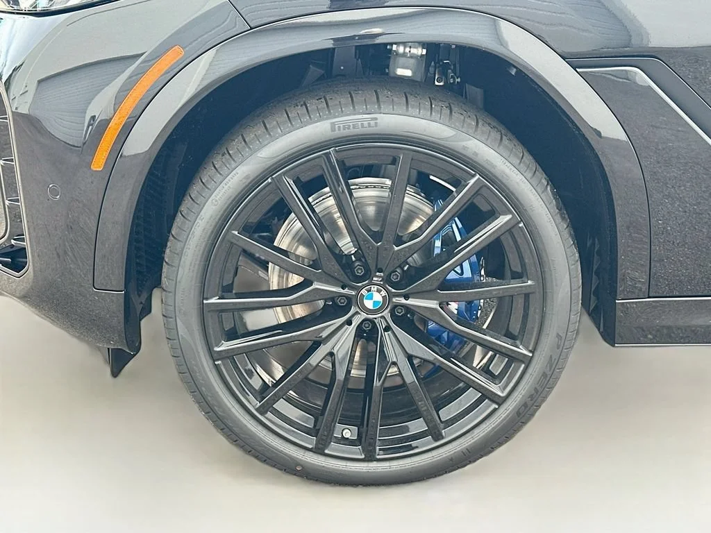New 2027 Black Sapphire Metallic BMW xDrive40i image 27