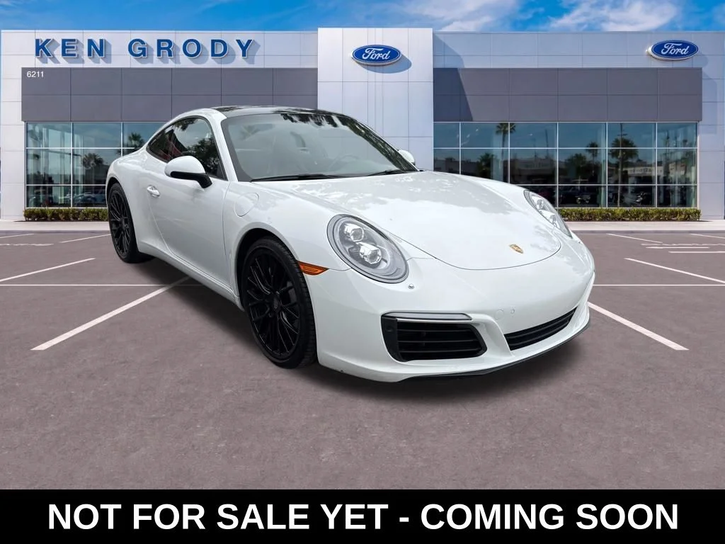 2017 Porsche 911 Carrera 4 Coupe's photo