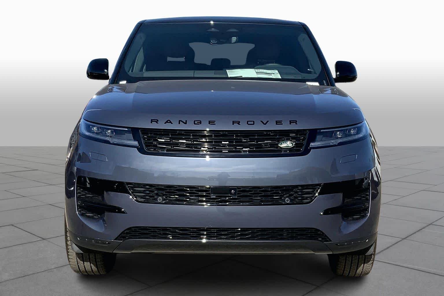 New 2026 Varesine Blue Metallic Land Rover SE image 3