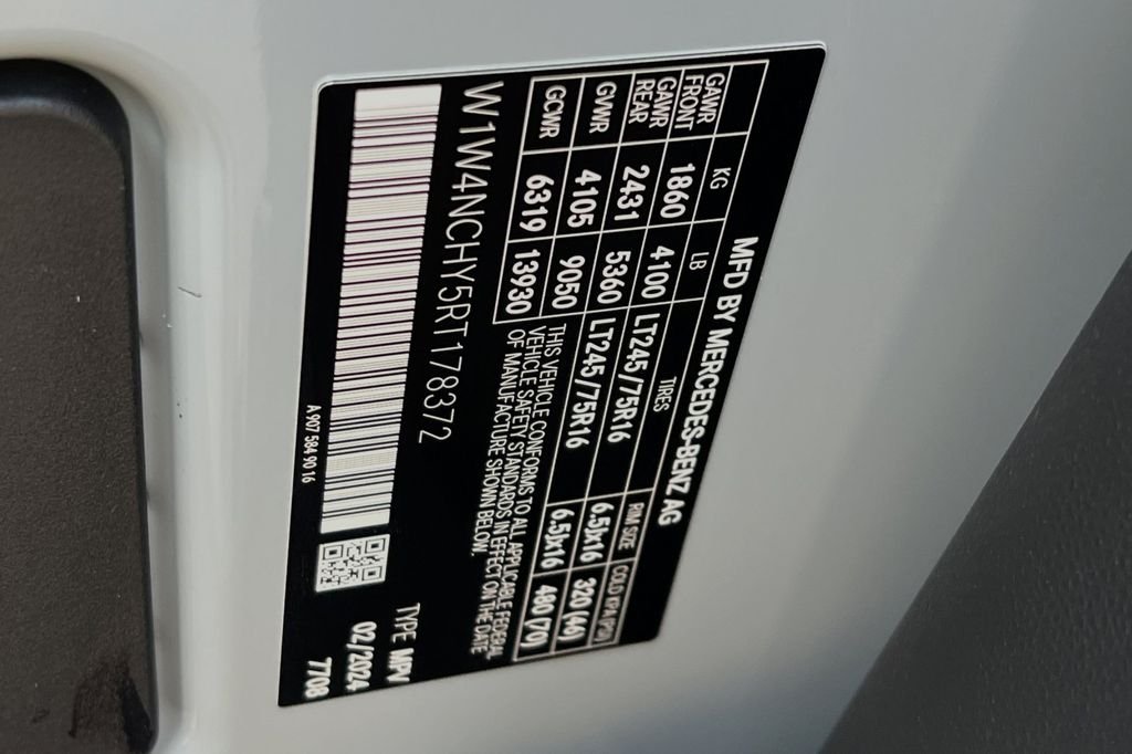 Used 2024 Silver Mercedes-Benz Cargo 170 WB image 26