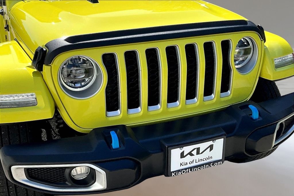 Used 2022 High Velocity Clearcoat Jeep Unlimited Sahara 4xe image 29