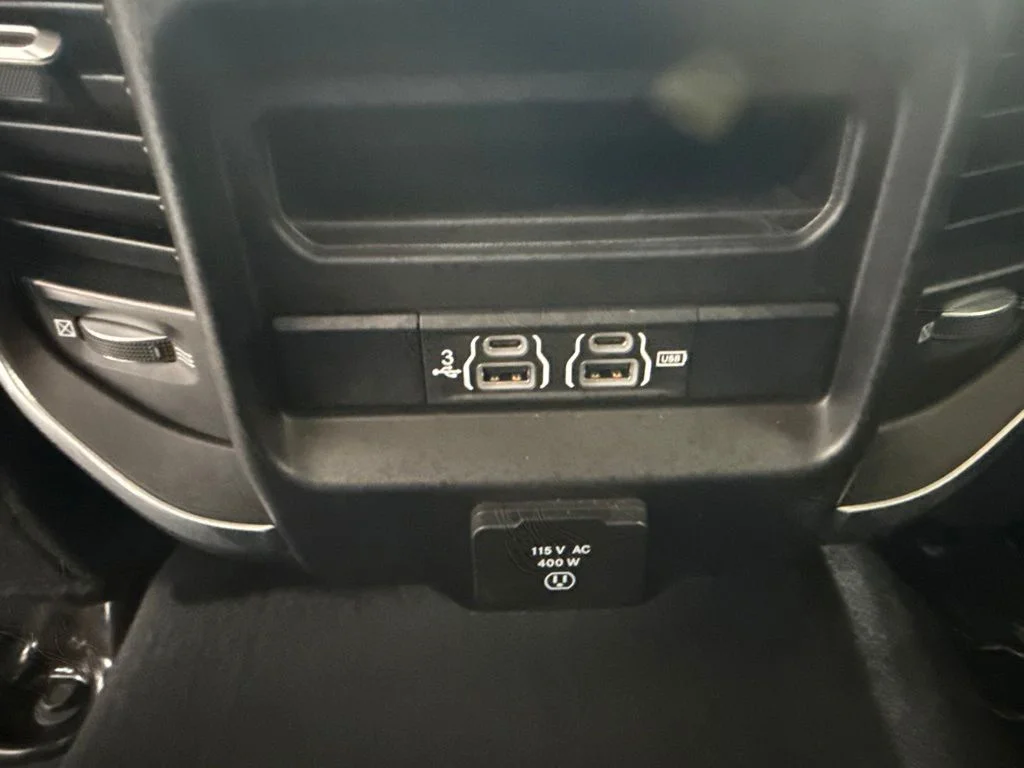 Used 2019 Blue Ram Laramie image 13