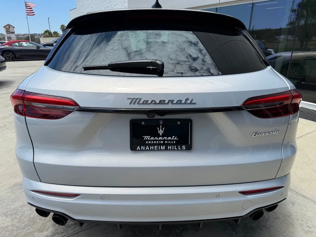 Used 2025 Bianco Astro Metallic Maserati Modena image 9