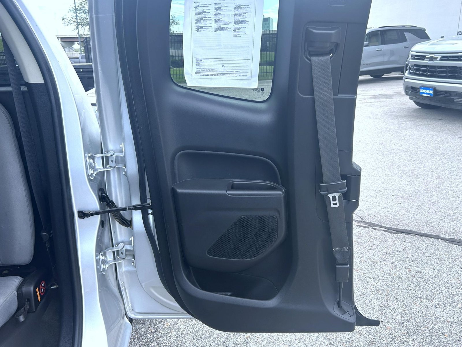 Used 2017 Silver Chevrolet Work Truck image 17