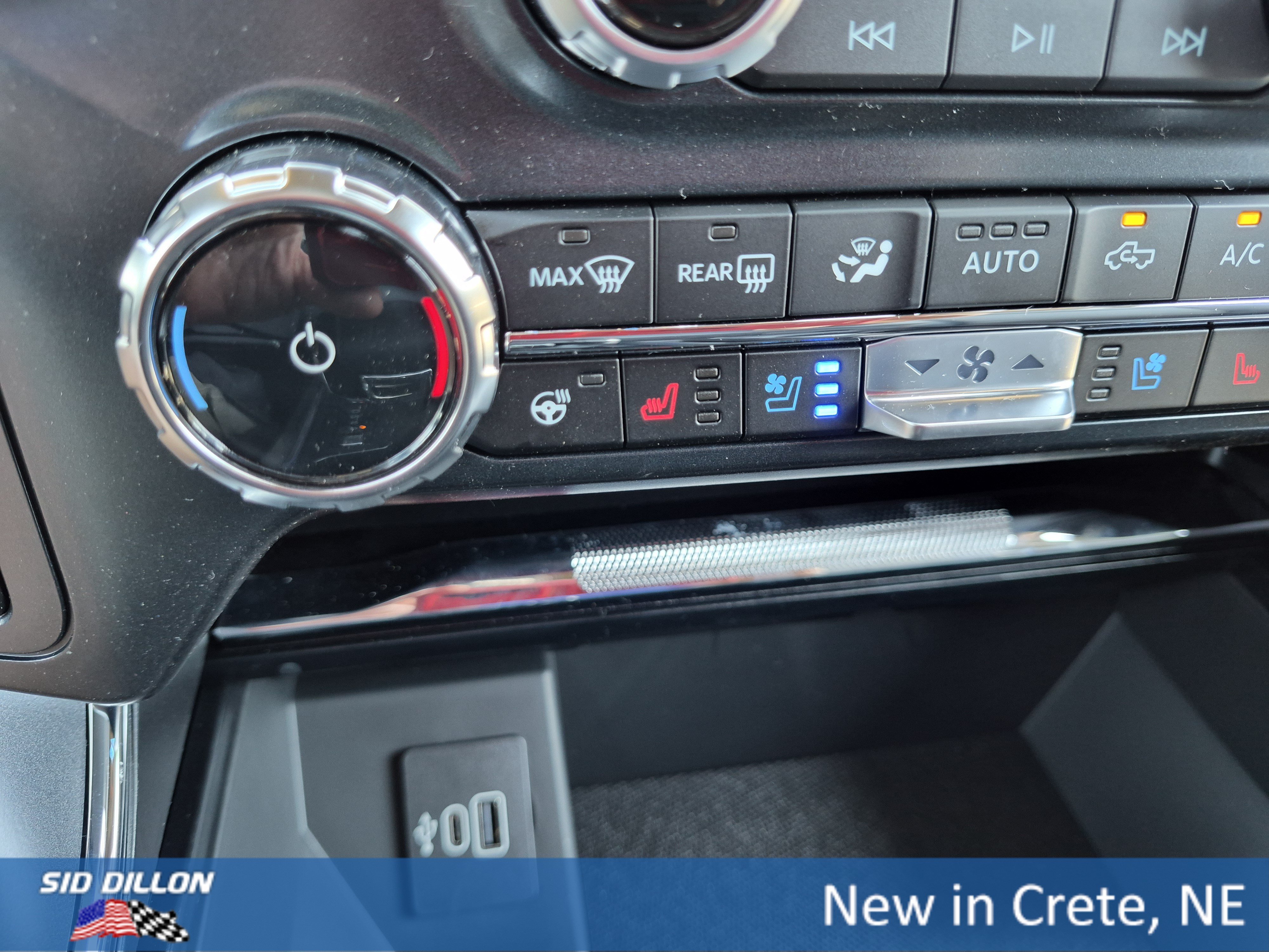 New 2026 Antimatter Blue Metallic Ford Lariat® image 10