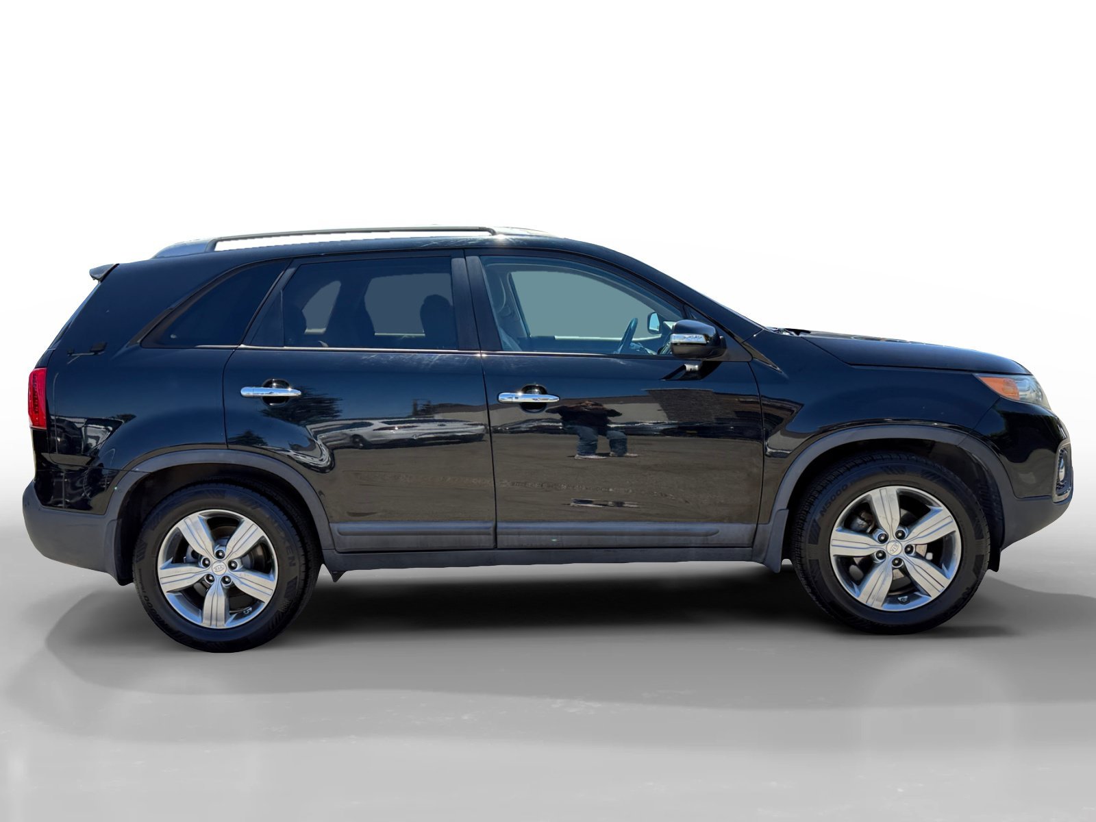 Used 2013 Ebony Black Kia EX image 6