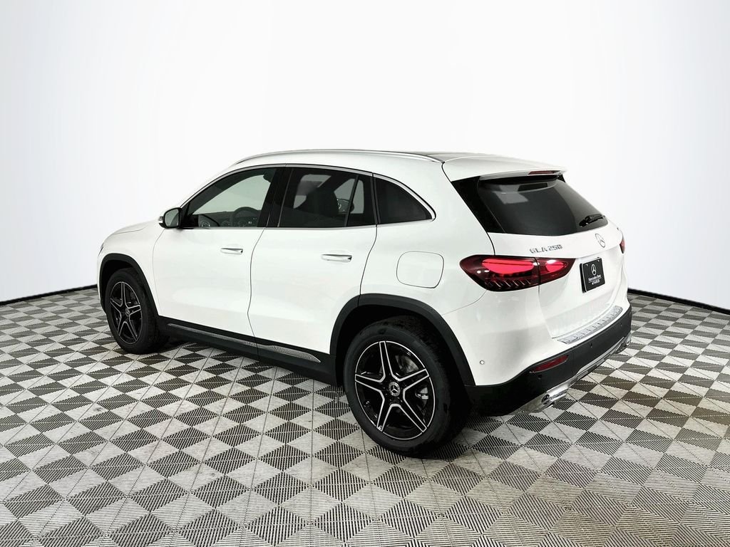 New 2026 Polar White Mercedes-Benz GLA 250 image 5