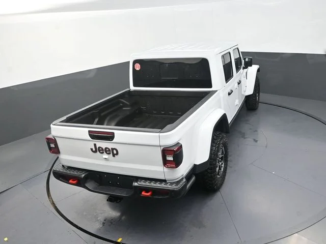 New 2026 Bright White Clear-Coat Exterior Paint Jeep Rubicon X image 17