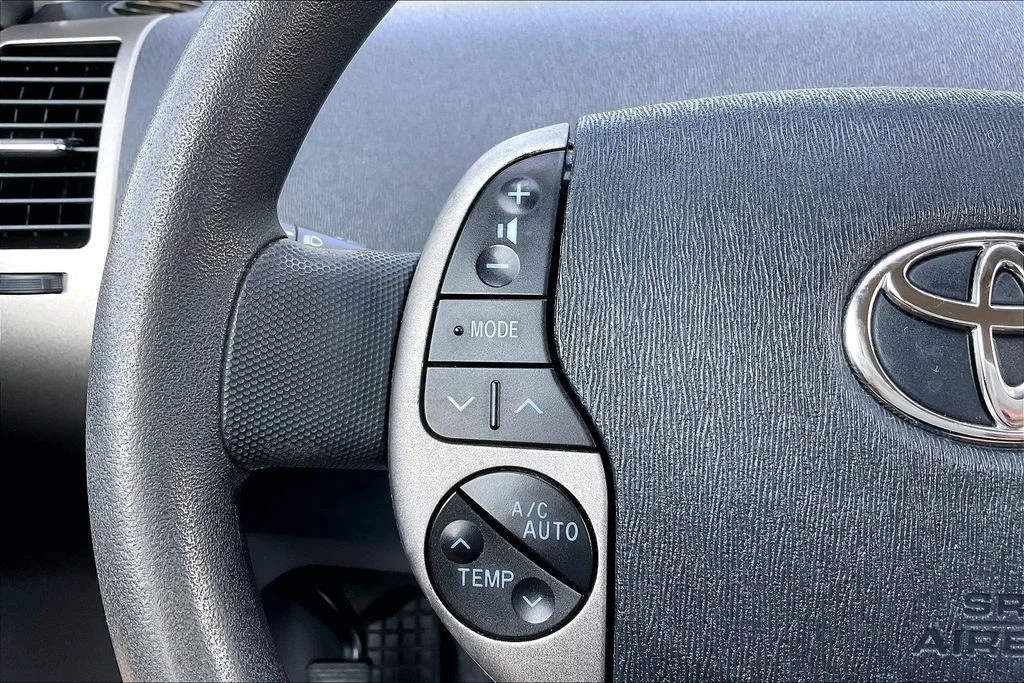 Used 2008 Silver Toyota Base image 18