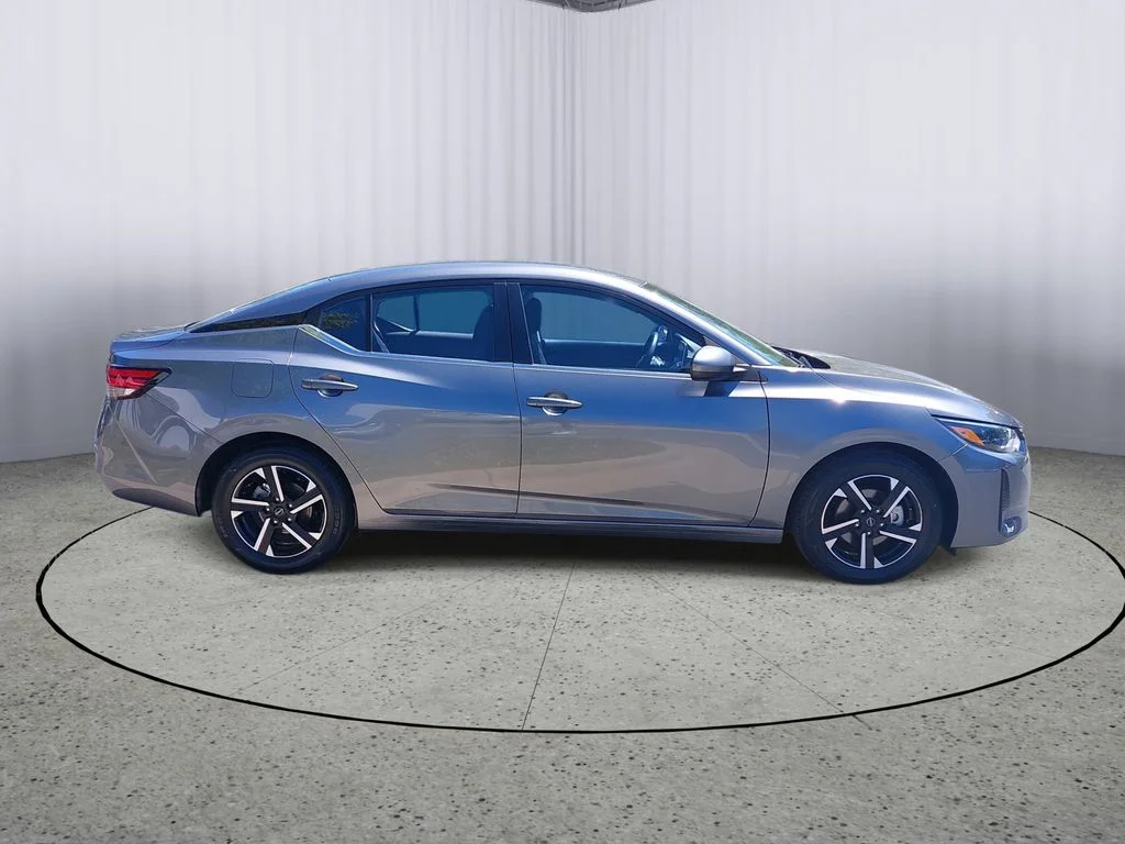 Used 2024 Gray Nissan SV image 2