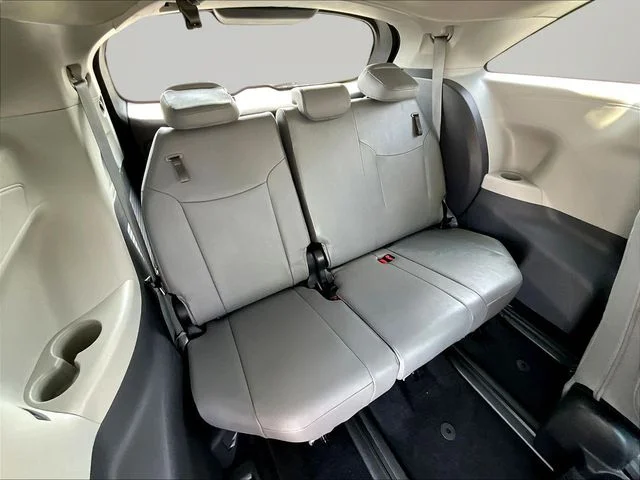 Used 2023 Silver Toyota XLE image 27