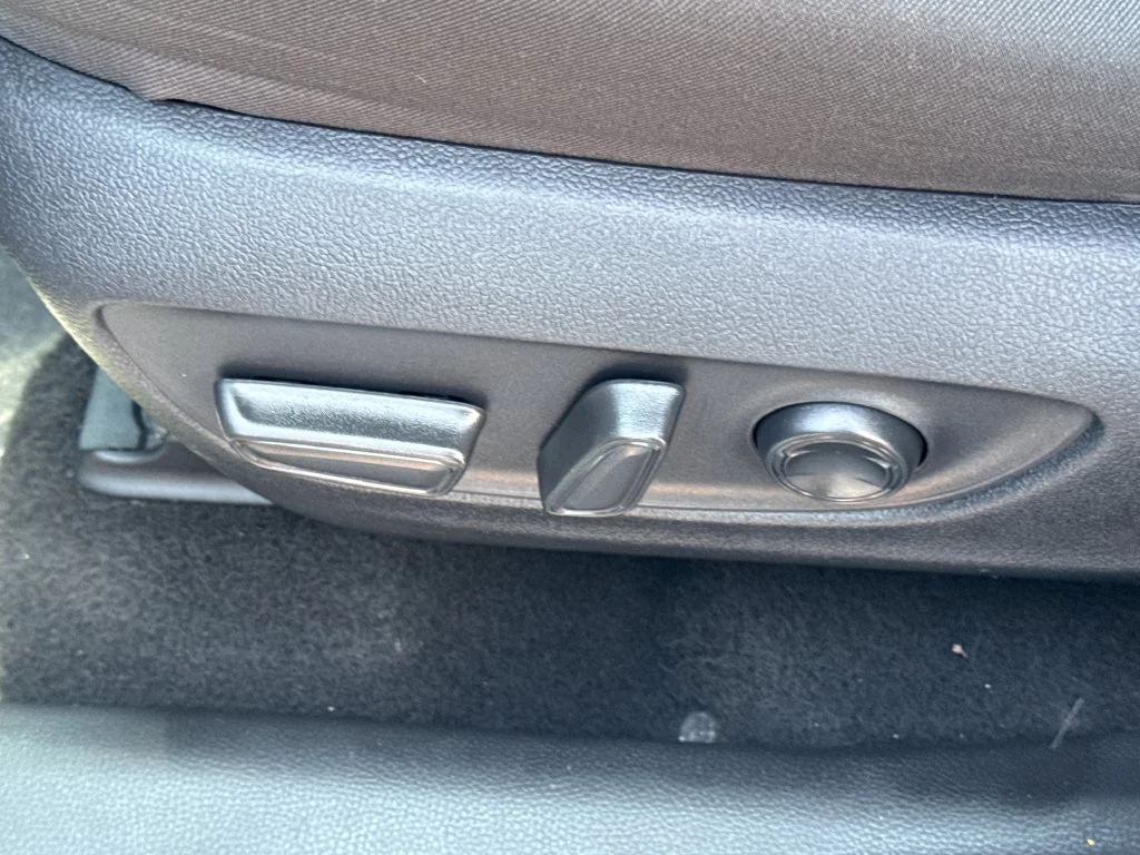 Used 2025 Silver Toyota XLE image 49