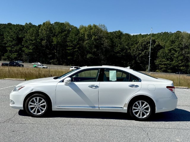Used 2011  Lexus 350 image 2