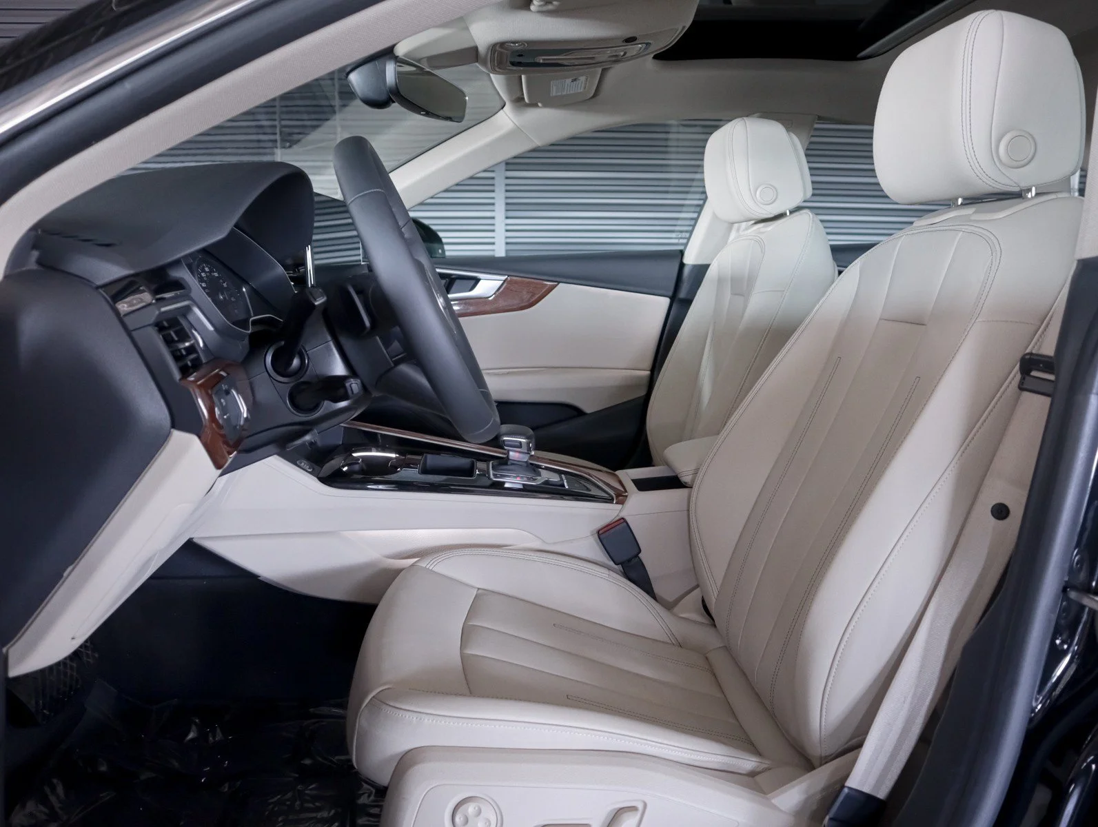 Used 2023 Mythos Black Metallic Audi Premium image 8
