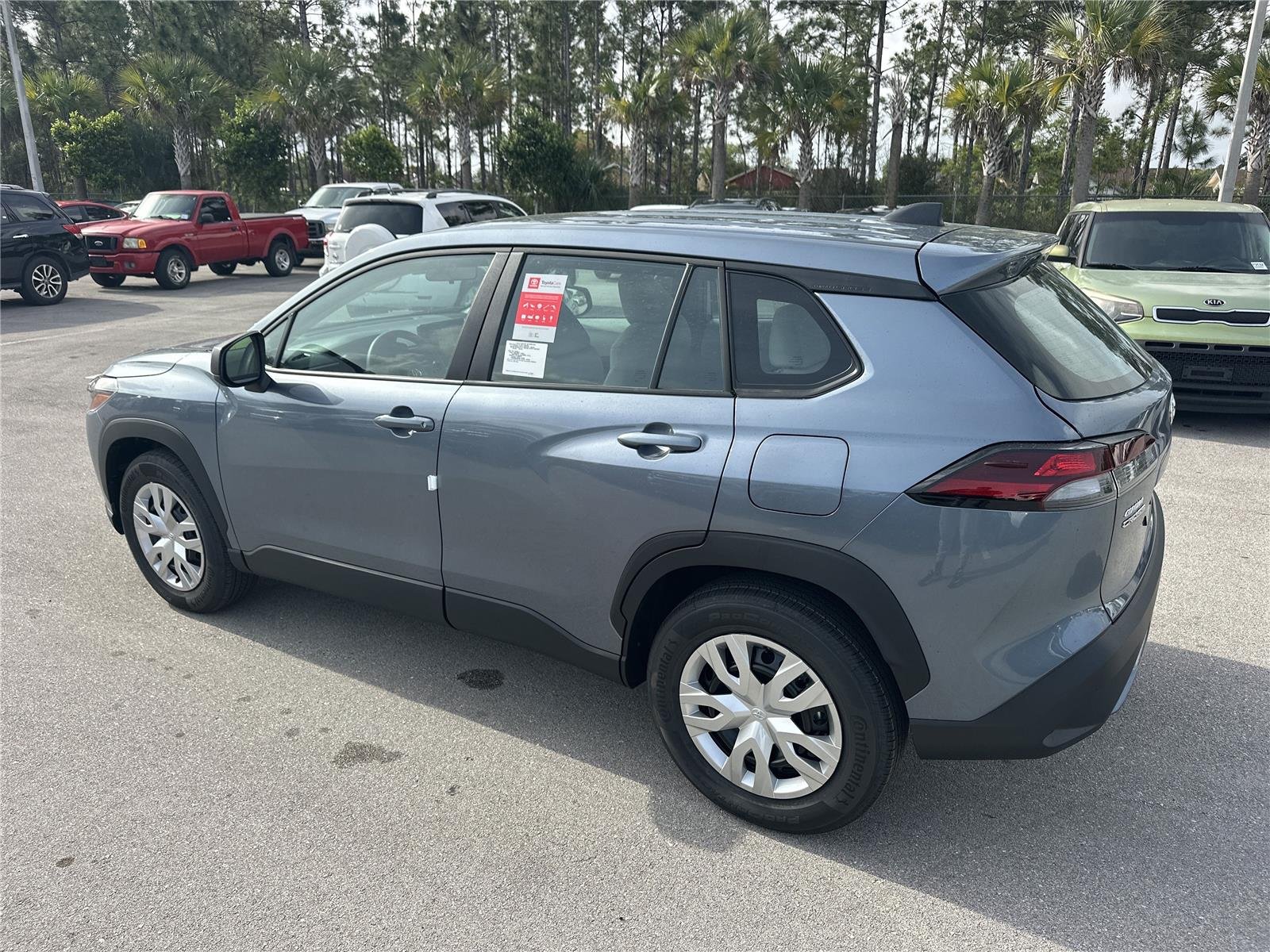 View vehicle photo 7