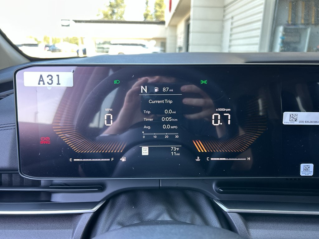 New 2026 Snow White Pearl Kia EX image 26