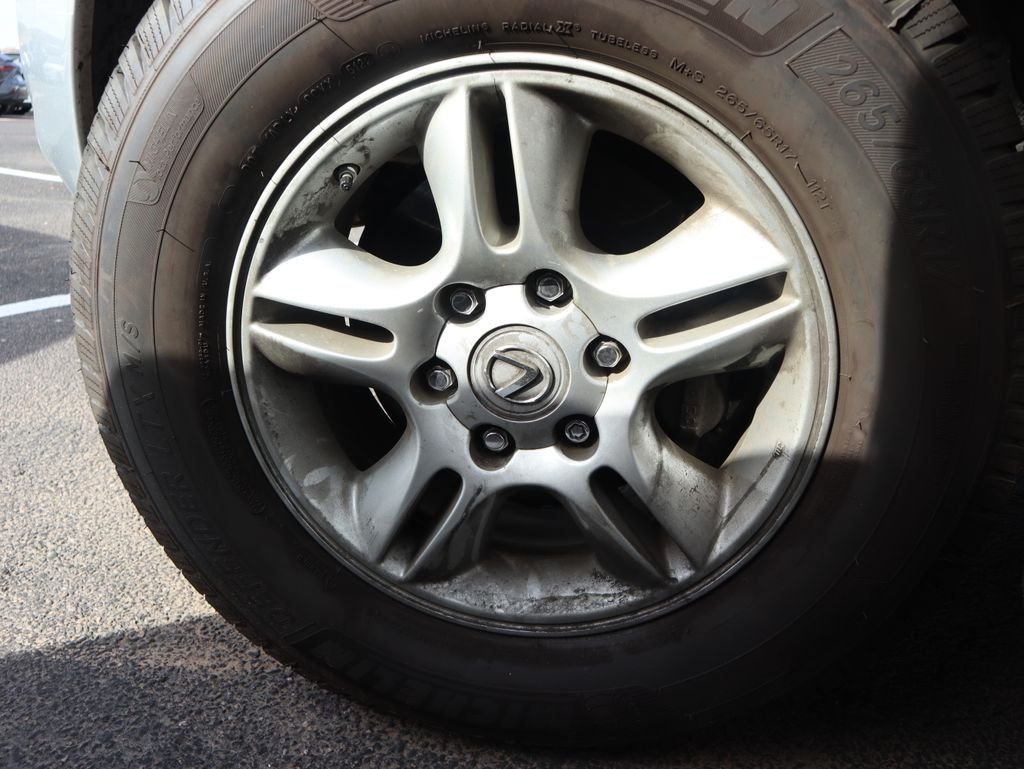 Used 2006 Titanium Metallic Lexus 470 image 14