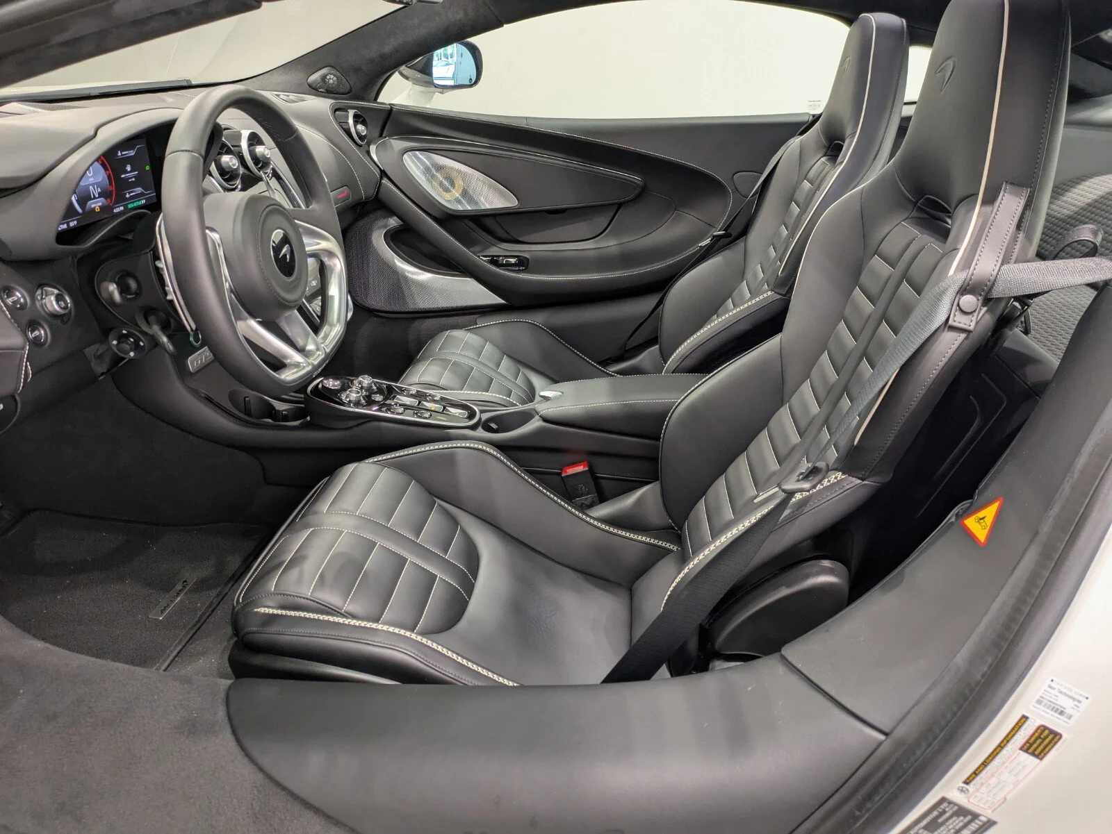 2025 McLaren GTS Base - Photo 6