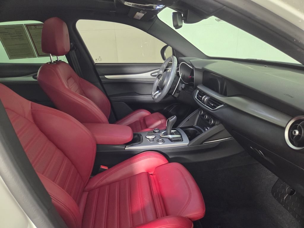 Used 2024 Milano White Alfa Romeo Veloce image 32