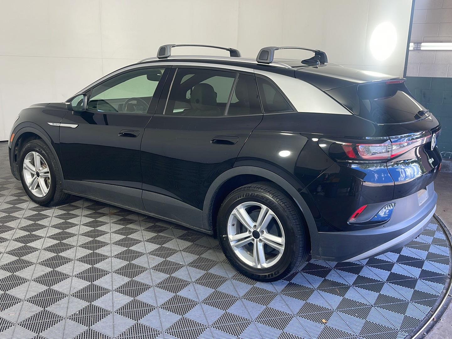 Used 2021 Mythos Black Metallic Volkswagen Pro S image 6