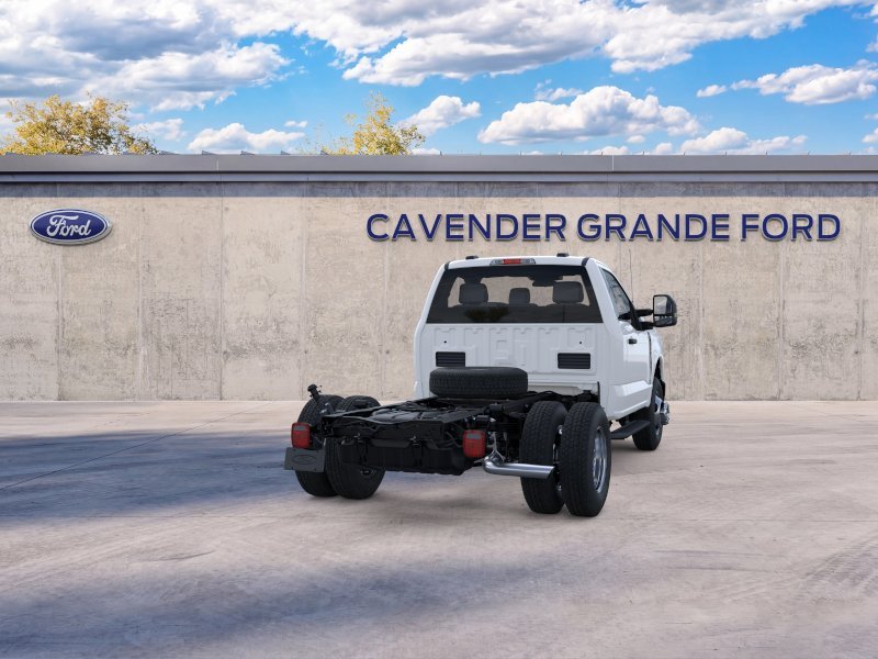New 2025 Oxford White Ford F-350® XL image 8