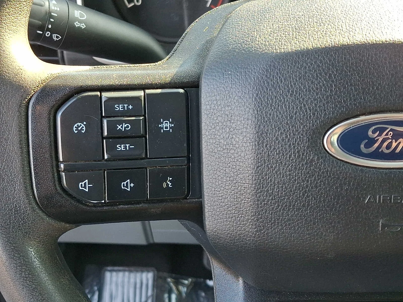 Used 2023 Iconic Silver Metallic Ford XLT image 21