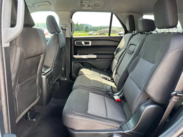 Used 2023 Black Metallic Ford XLT image 16