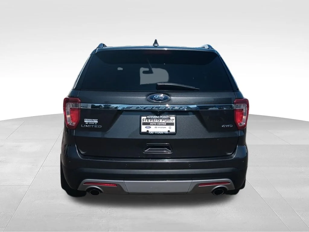 Used 2017 Magnetic Ford Limited image 5