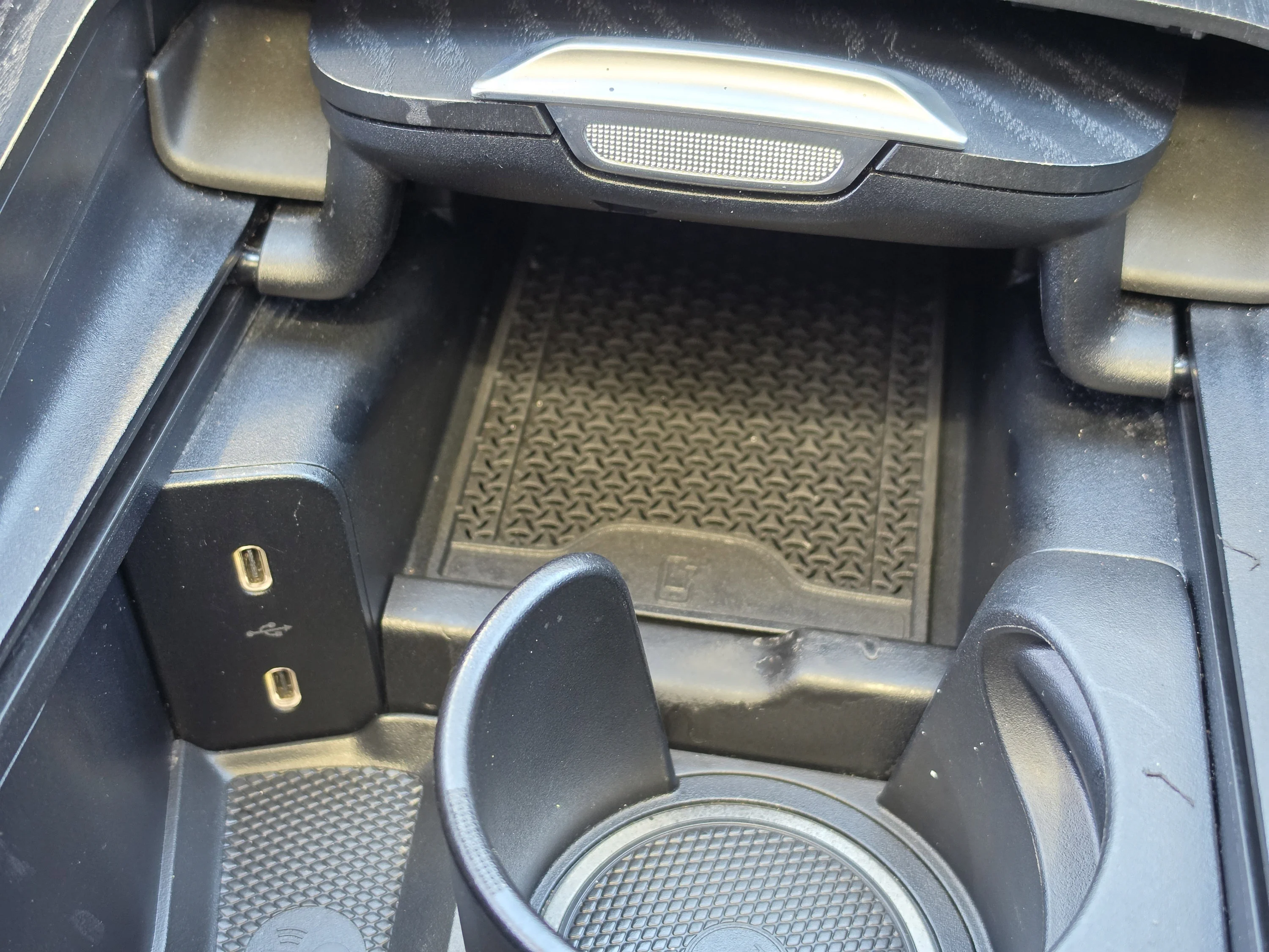 Used 2025 Obsidian Black Metallic Mercedes-Benz E 350 image 27