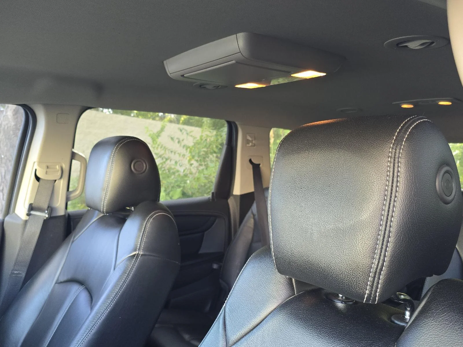 Used 2017 Siren Red Tintcoat Chevrolet LT image 4