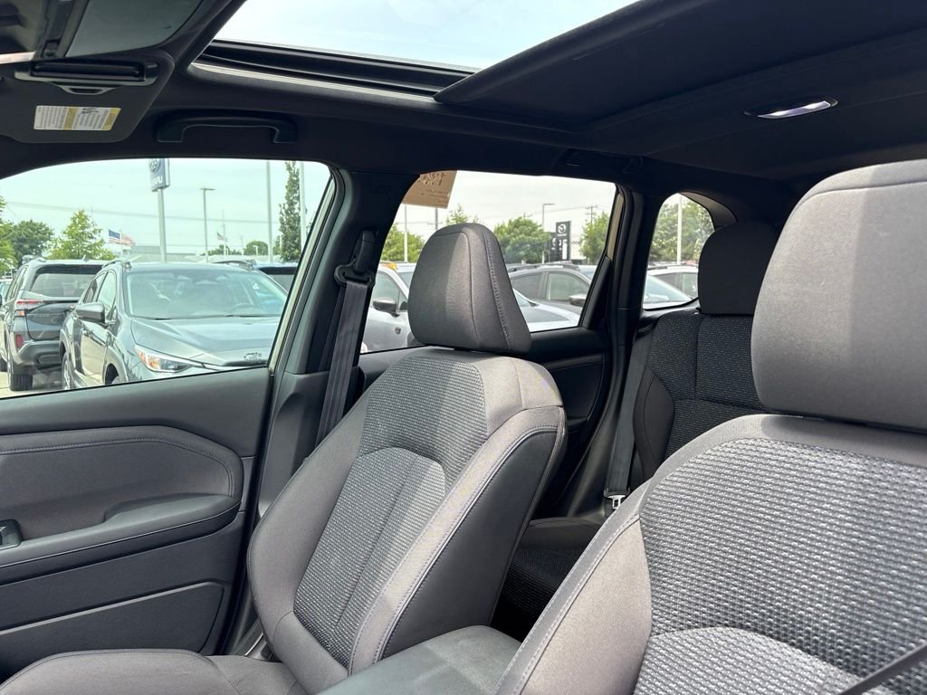 Used 2025 Green Subaru Premium image 5