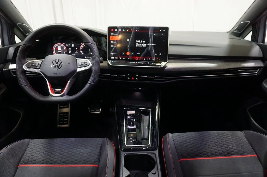 New 2026 Alpine Silver Volkswagen 2.0T SE image 14