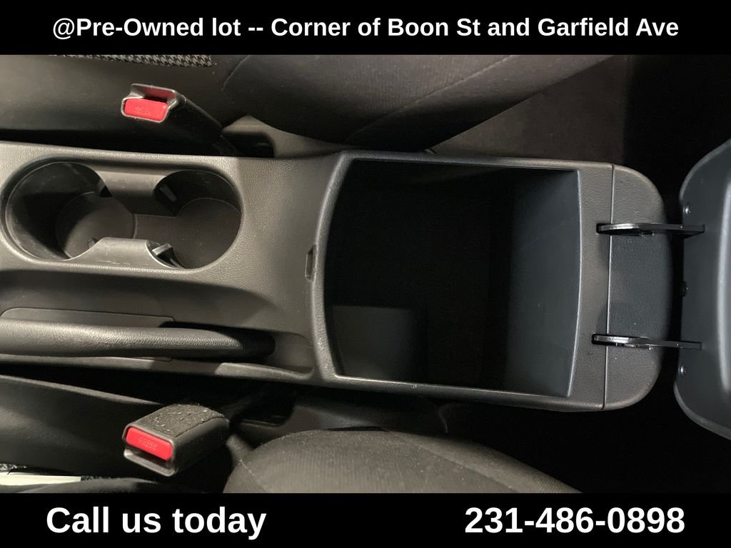 Used 2021 Gray Hyundai SEL image 27
