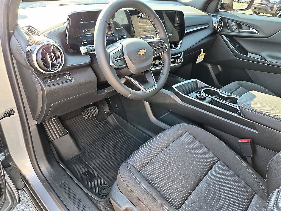 2027 Chevrolet Equinox LT - Photo 15